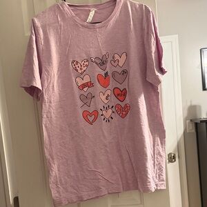 Heart Graphic T-Shirt - Pink